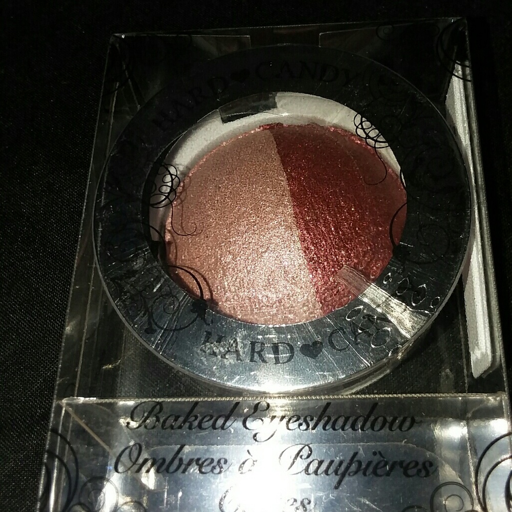 🎀 HARD CANDY BAKED EYESHADOW🎀